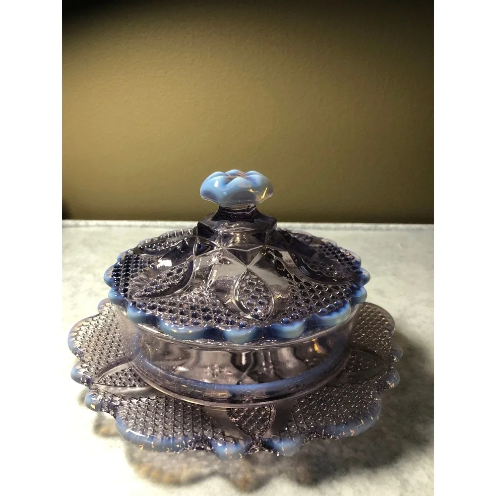 Vtg 1982 Westmoreland Levay Lilac Opalescent HighHob Covered Butter Dish 142/500